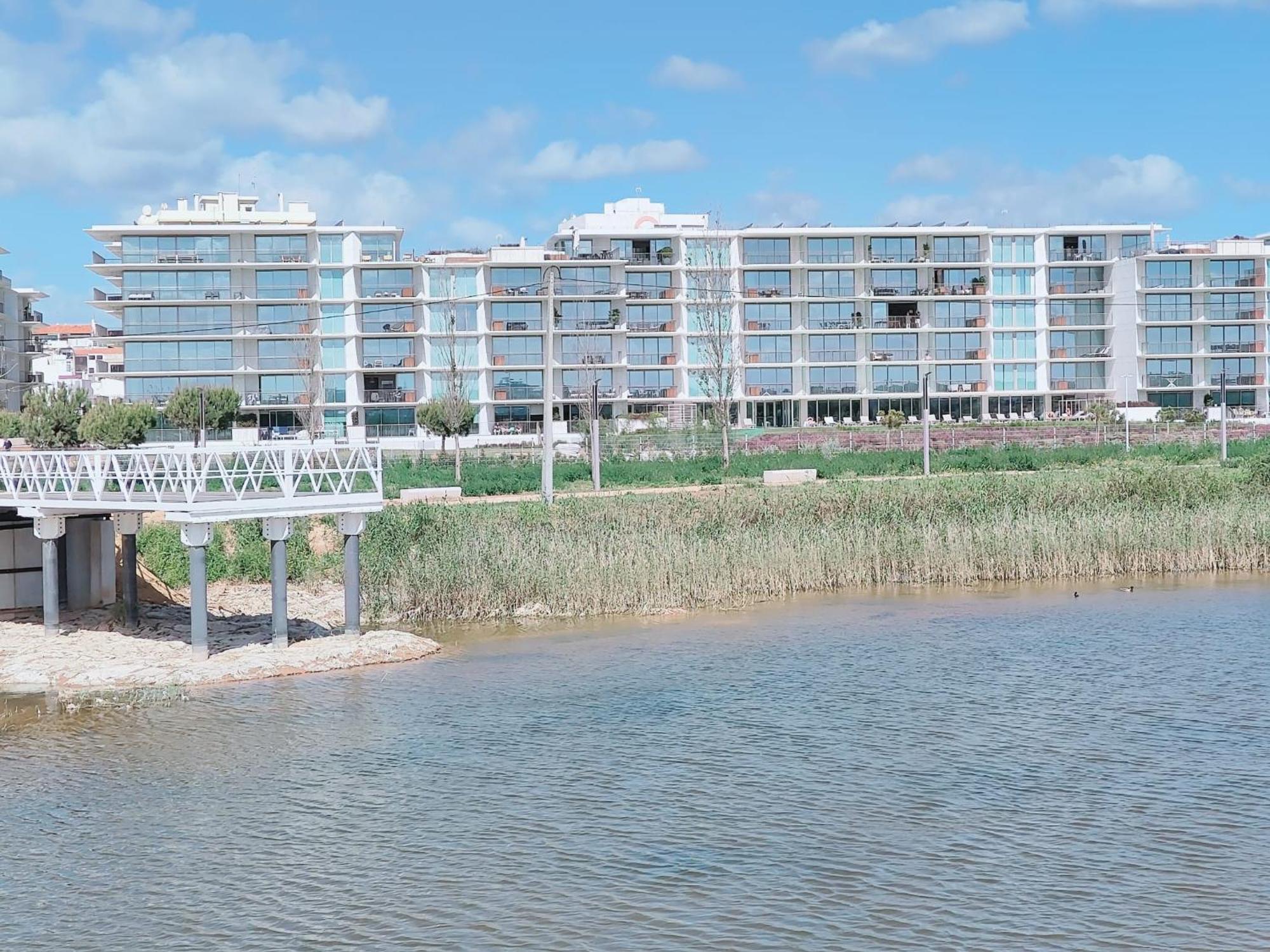 Bayline- Beachfront And Pool Armação de Pêra Eksteriør bilde